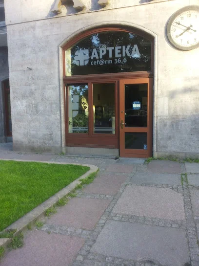 Apteka przy Placu Grunwaldzkim 42